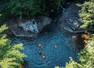 สระมรกต อ.โขงเจียม